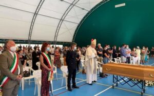 Funerali di don Tito Monanni a Ischia di Castro