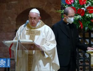 Papa Francesco Assisi 