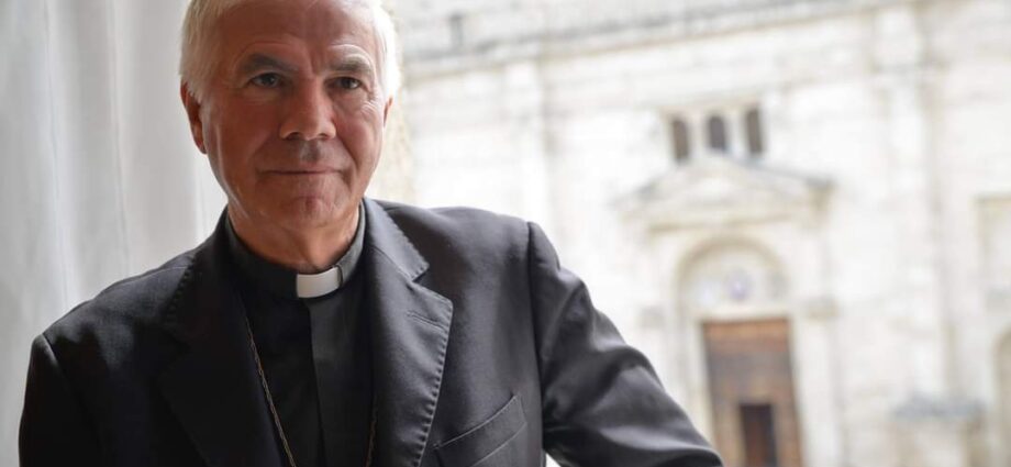 Giovanni D'Ercole, vescovo. Foto tratta dal web