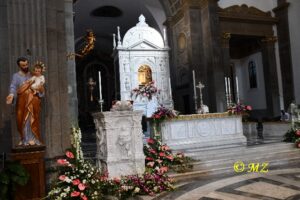 Ambone altare S. Maria della Quercia Viterbo