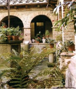 Eremo Sant' Antonio Viterbo chiostro Tommasa Alfieri 